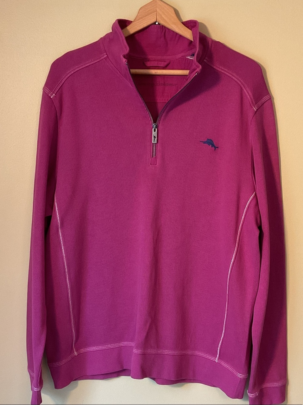 Tommy Bahama Men’s Magenta 1/4 Zip with White Stitching Size L